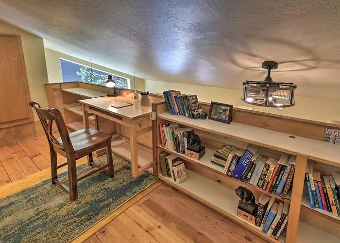 Holiday home With On-site Trails, 3 Mi To Dtwn!