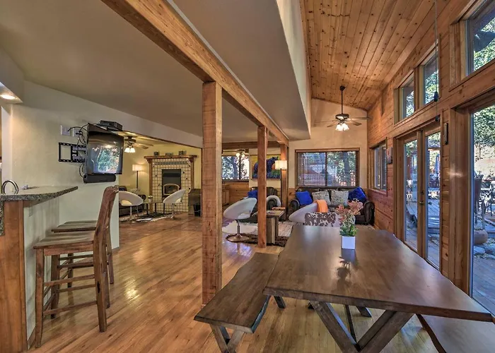 Holiday home With On-site Trails, 3 Mi To Dtwn!