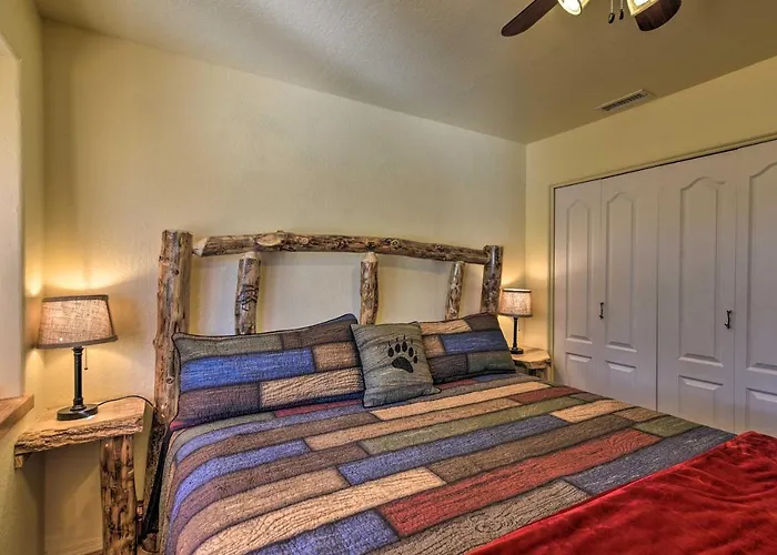 With On-site Trails, 3 Mi To Dtwn! Holiday home Flagstaff